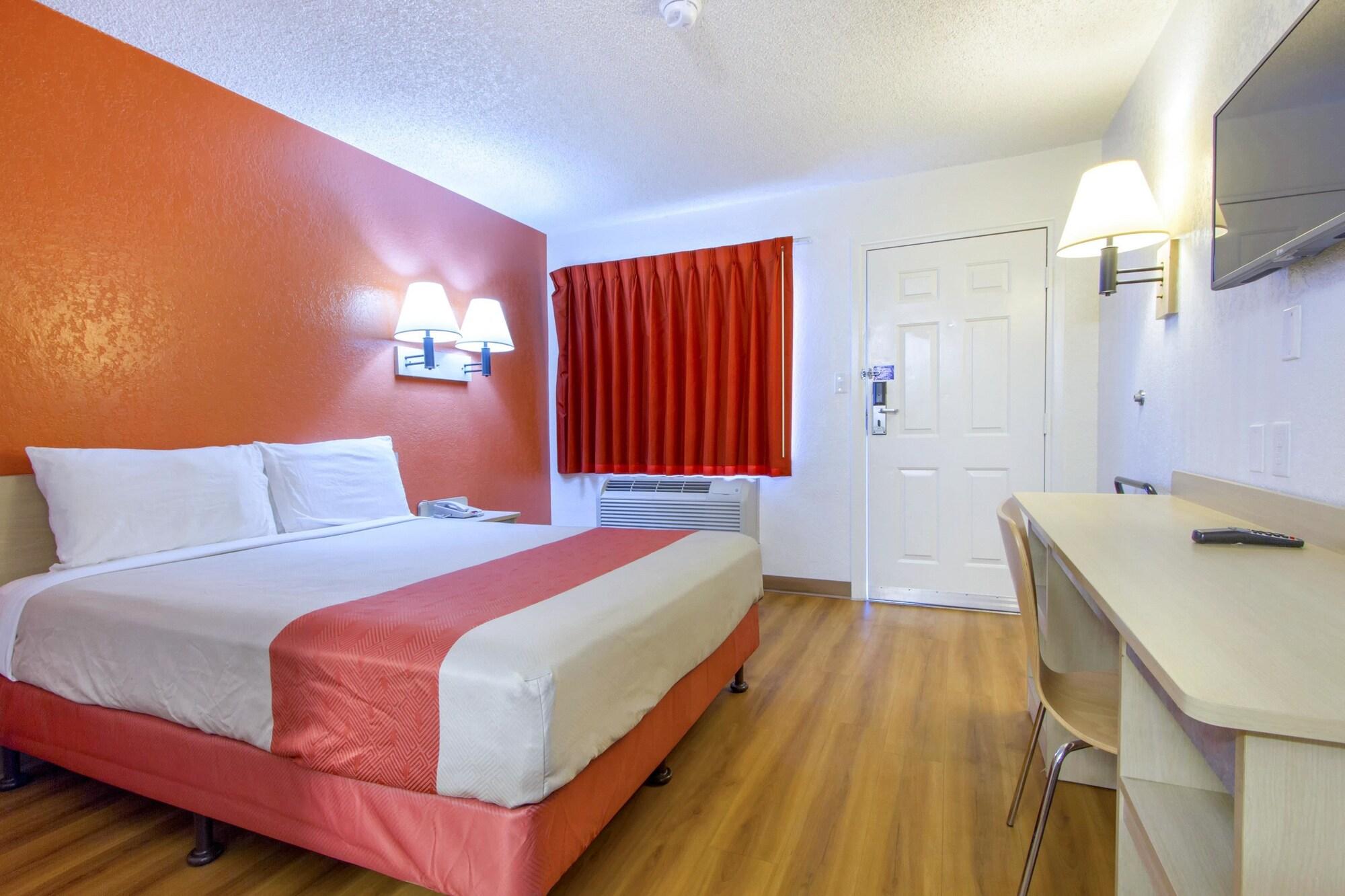 Motel 6-Phoenix, Az - Airport - 24Th Street Zewnętrze zdjęcie