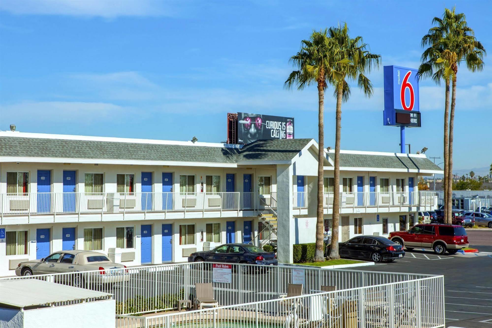 Motel 6-Phoenix, Az - Airport - 24Th Street Zewnętrze zdjęcie
